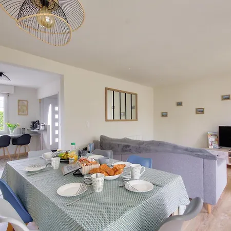 Maison & Jardin - 650 M De La 