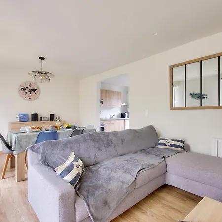 Maison & Jardin - 650 M De La 